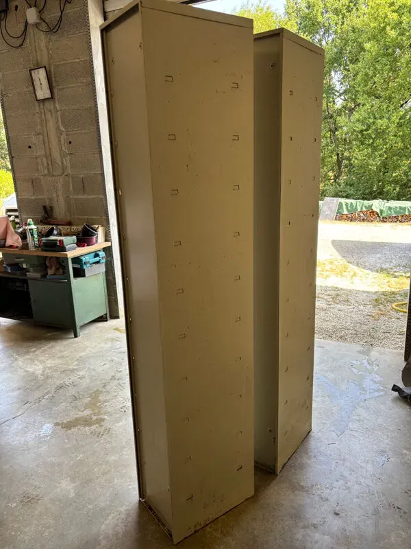 Illustration numéro 5 du produit Casiers métalliques à clapets