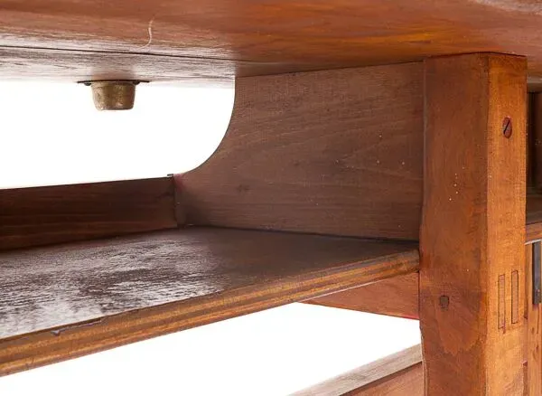 Illustration numéro 5 du produit Ancien bureau d'écolier