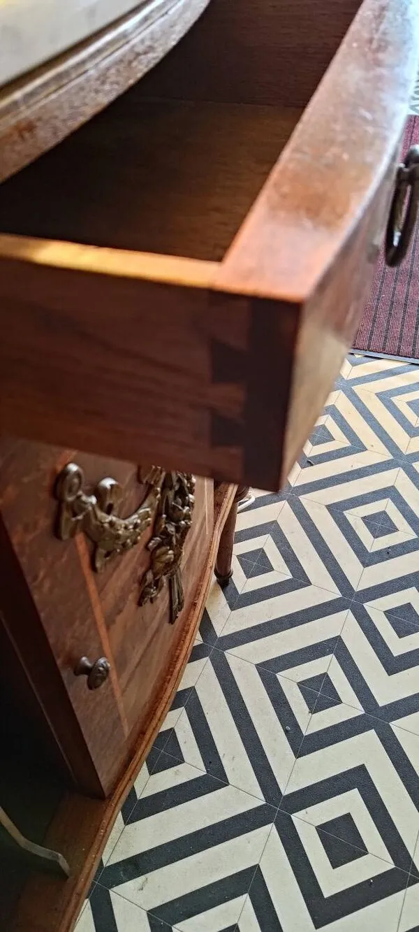 Illustration numéro 5 du produit Buffet à musique