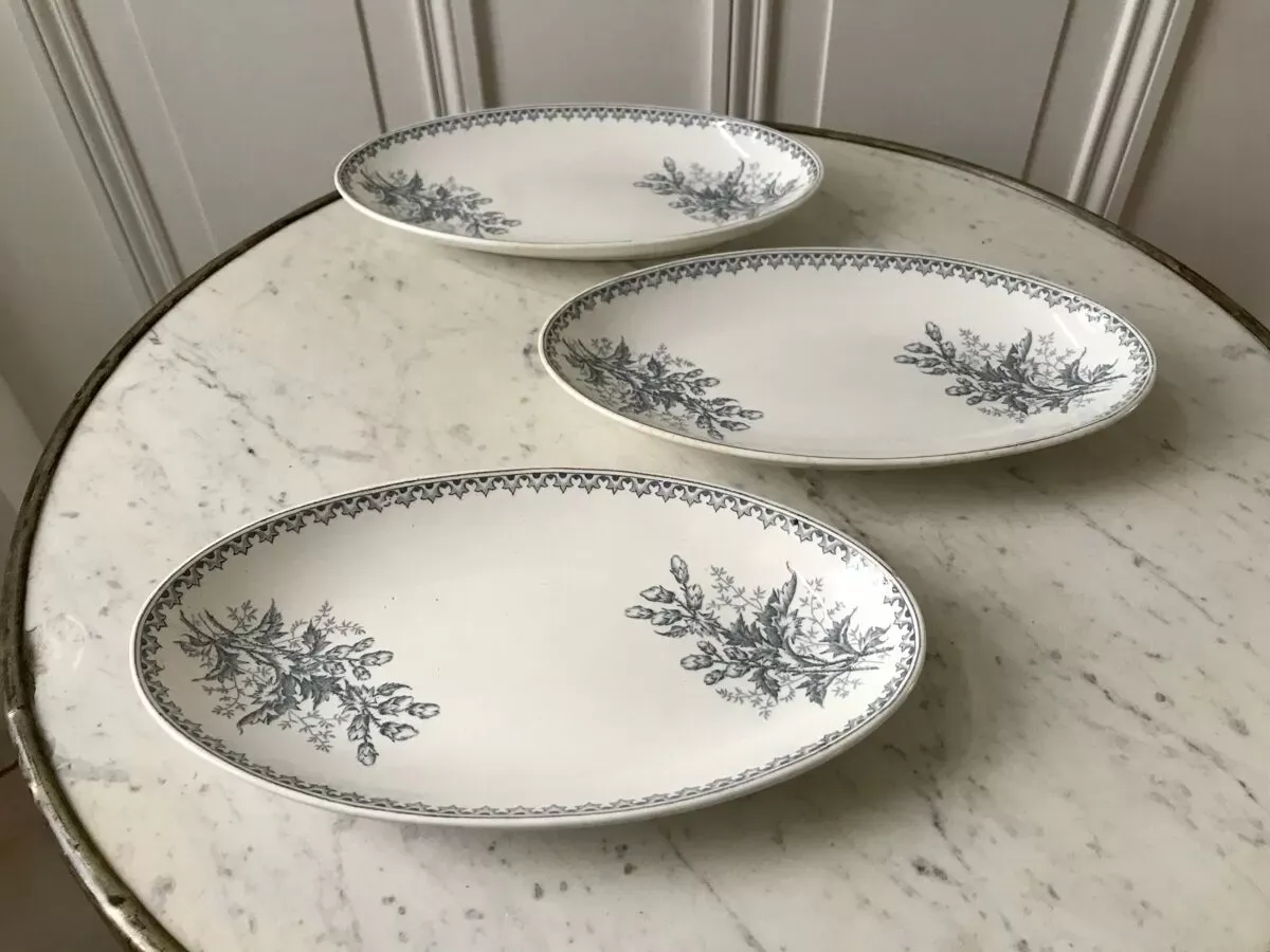 Illustration numéro 5 du produit Trio de raviers Terre de Fer Société Céramique Maestricht modèle Chardon made in Holland fin XIXème