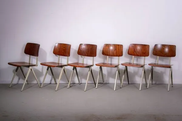Illustration numéro 5 du produit Chaise S16 par Galvanitas. Environ 1970.