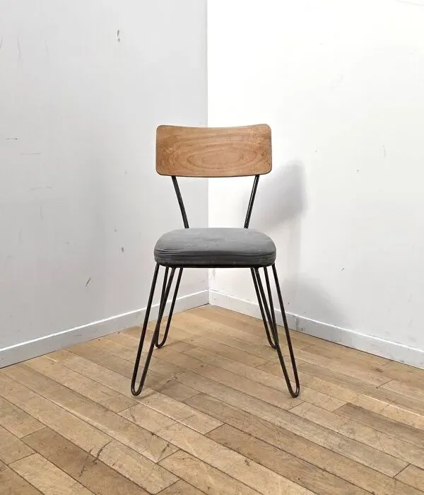 Illustration numéro 5 du produit Suite de 4 chaises industrielles, Manufactori