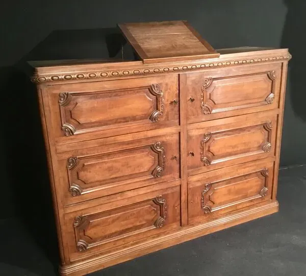 Illustration numéro 5 du produit Meuble de métier