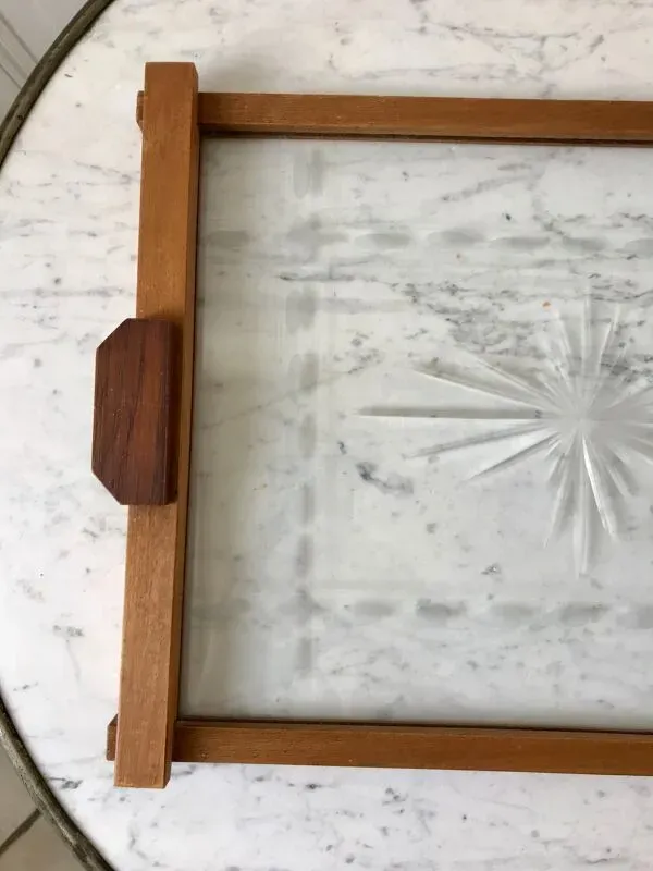 Illustration numéro 5 du produit Plateau en bois et verre art déco années 30