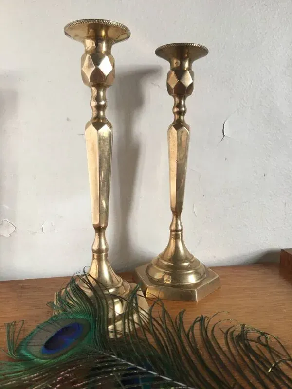 Illustration numéro 5 du produit Bougeoirs en laiton massif