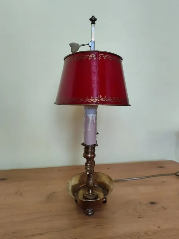 Illustration numéro 5 du produit lampe bouillotte 2 feux en bronze et laiton, lampe de bureau  rouge