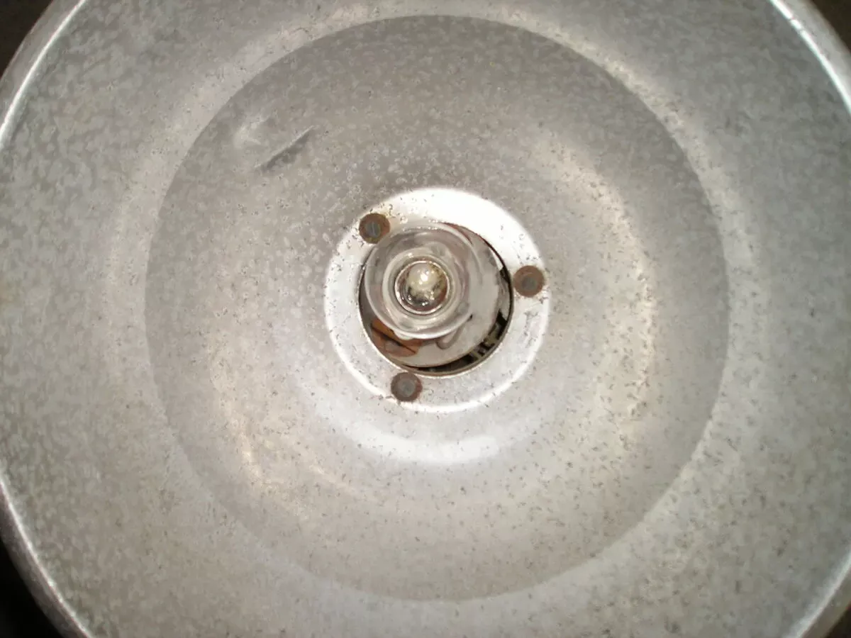 Illustration numéro 5 du produit Suspension industrielle en alu des années 60/70