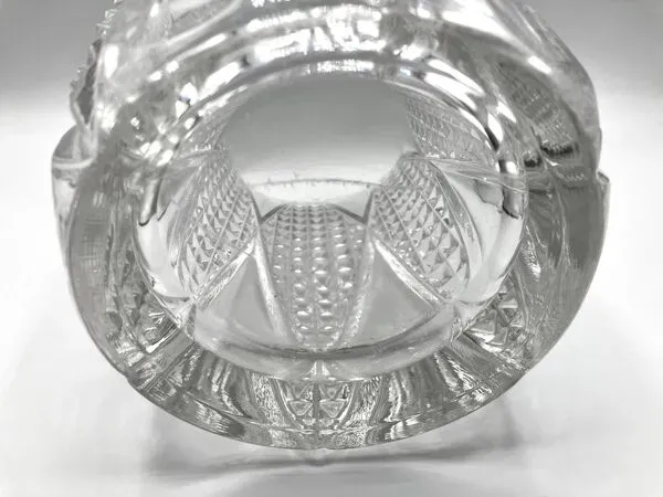 Illustration numéro 5 du produit Vase ''Sonia'' • Collection Luxval • VAL SAINT LAMBERT • 1935 • Verre pressé