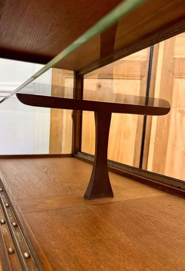 Illustration numéro 5 du produit Ancienne vitrine de commerce