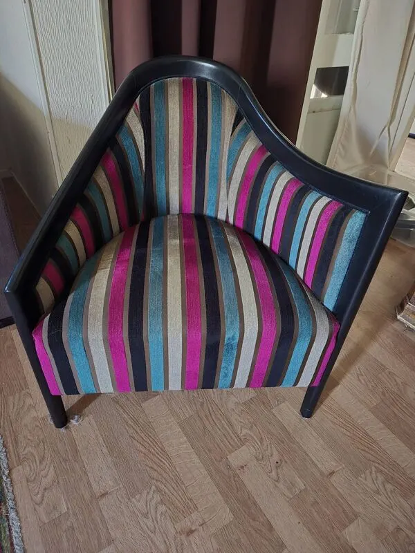 Illustration numéro 5 du produit Fauteuil Cabriolet Roche Bobois « Profil » — Velours à Rayures Multico