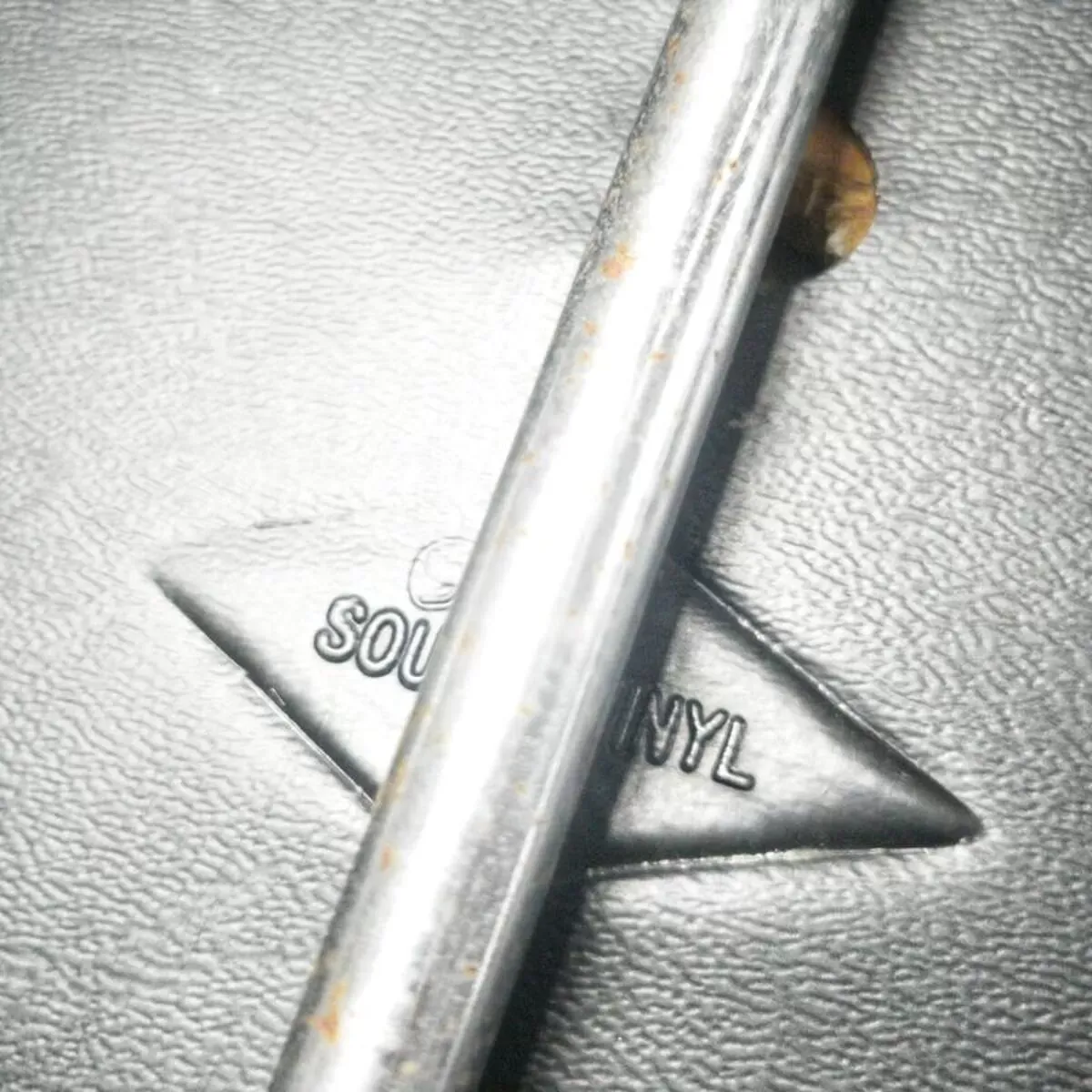 Illustration numéro 5 du produit Chaise vintage Soudexvinyl