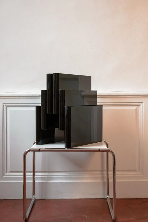 Illustration numéro 5 du produit Porte revues vintage Giotto Stoppino pour Kartell, modèle 4675, noir b