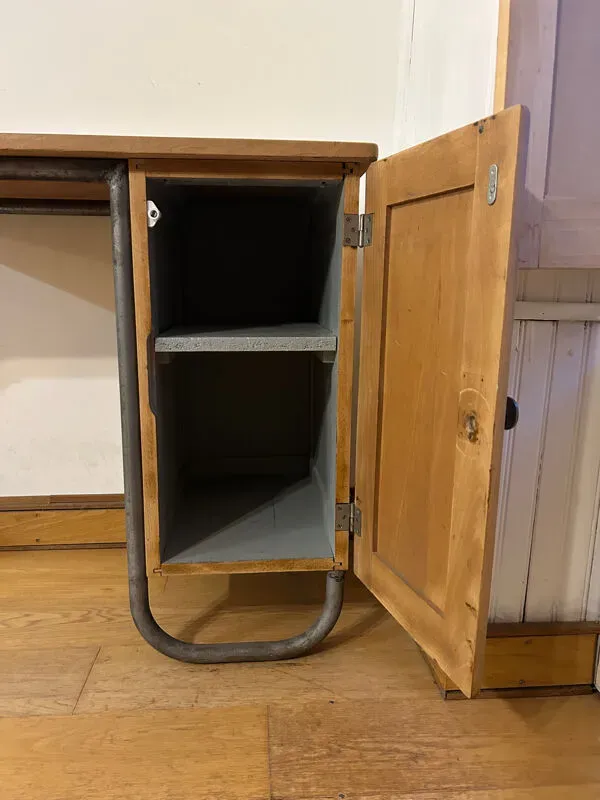 Illustration numéro 5 du produit Bureau style vintage/industriel