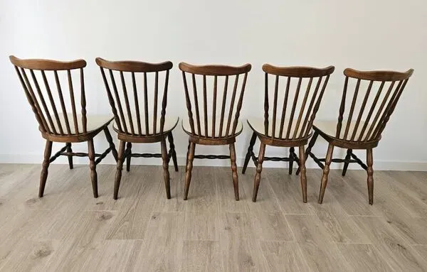 Illustration numéro 5 du produit Lot de 5 chaises estampillées Baumann modèle Boston - années 70.