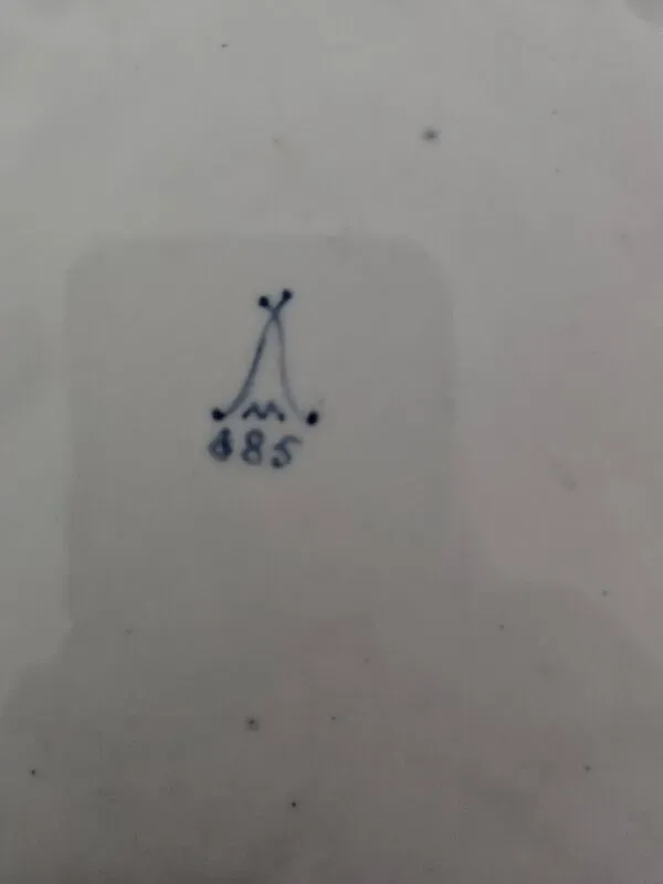 Illustration numéro 5 du produit Plat de présentation signé Minton