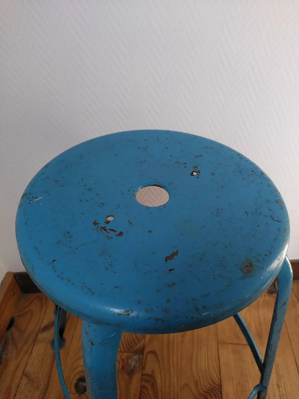 Illustration numéro 5 du produit Tabouret d'atelier Nicolle