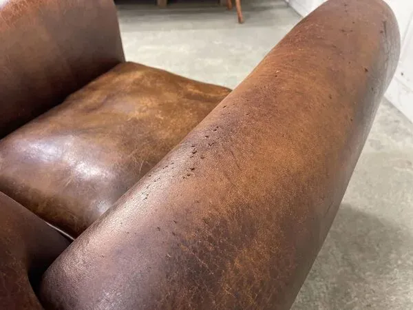 Illustration numéro 5 du produit Fauteuil club en cuir 1950