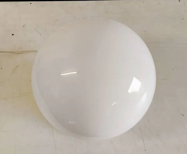 Illustration numéro 5 du produit Lampe à poser globe opaline XXL diam. 30 cm - mid. XXeme