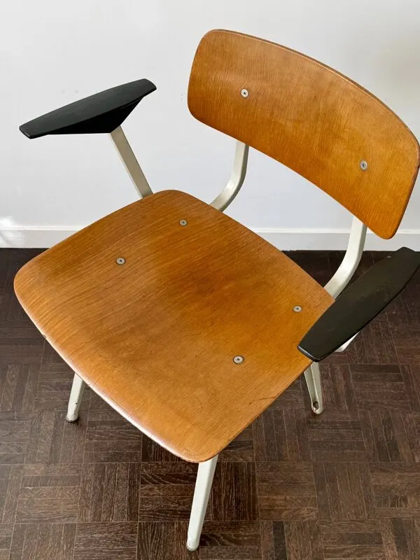 Illustration numéro 5 du produit Chaise vintage design Friso Kramer modèle Revolt accoudoirs