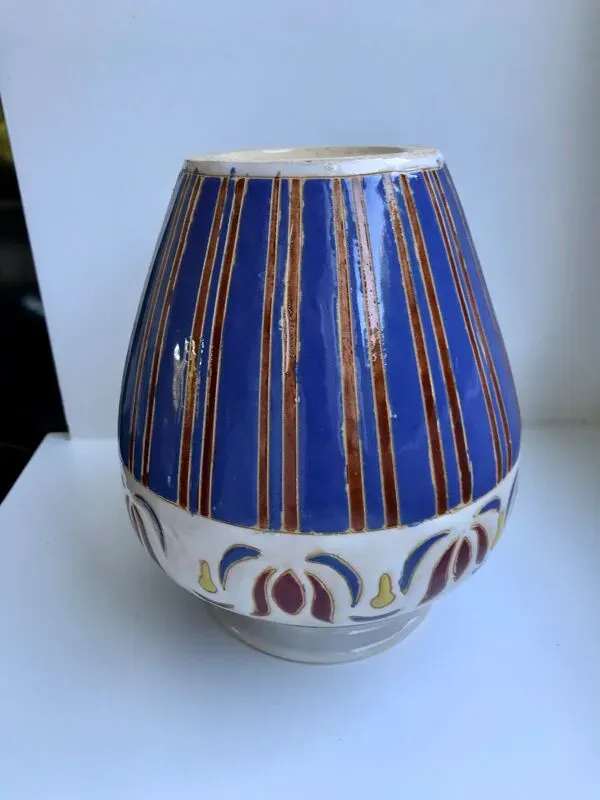 Illustration numéro 5 du produit Vase en céramique peint et signé vintage