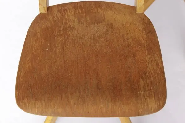 Illustration numéro 5 du produit Paire de chaises pivotantes vintage Casala, années 1970, en hêtre industriel allemand.