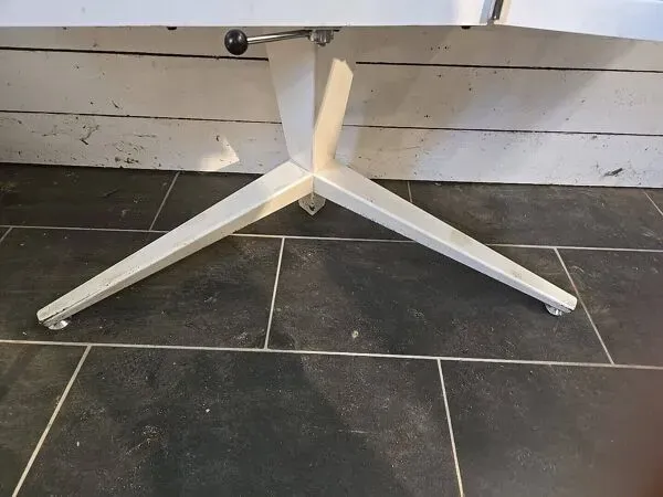 Illustration numéro 5 du produit Meuble de dentiste meuble de métier gallus des années 60