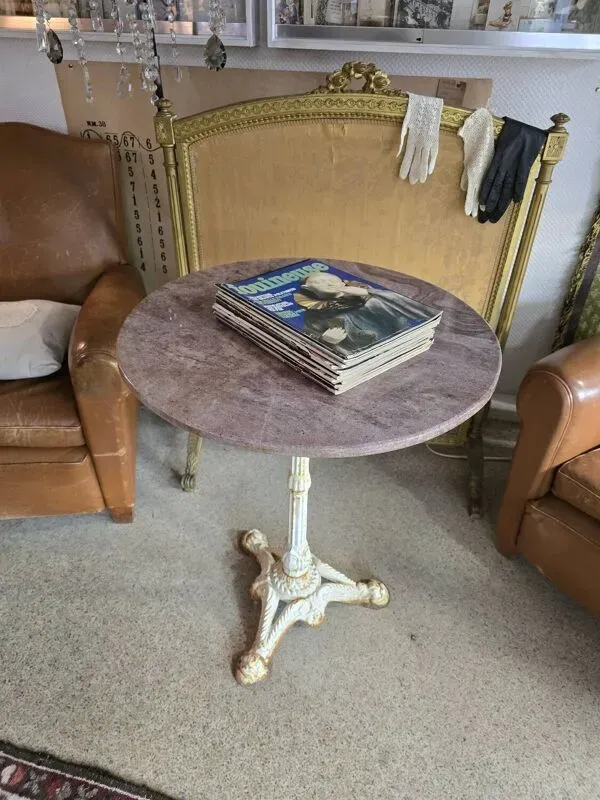 Illustration numéro 5 du produit Table bistrot