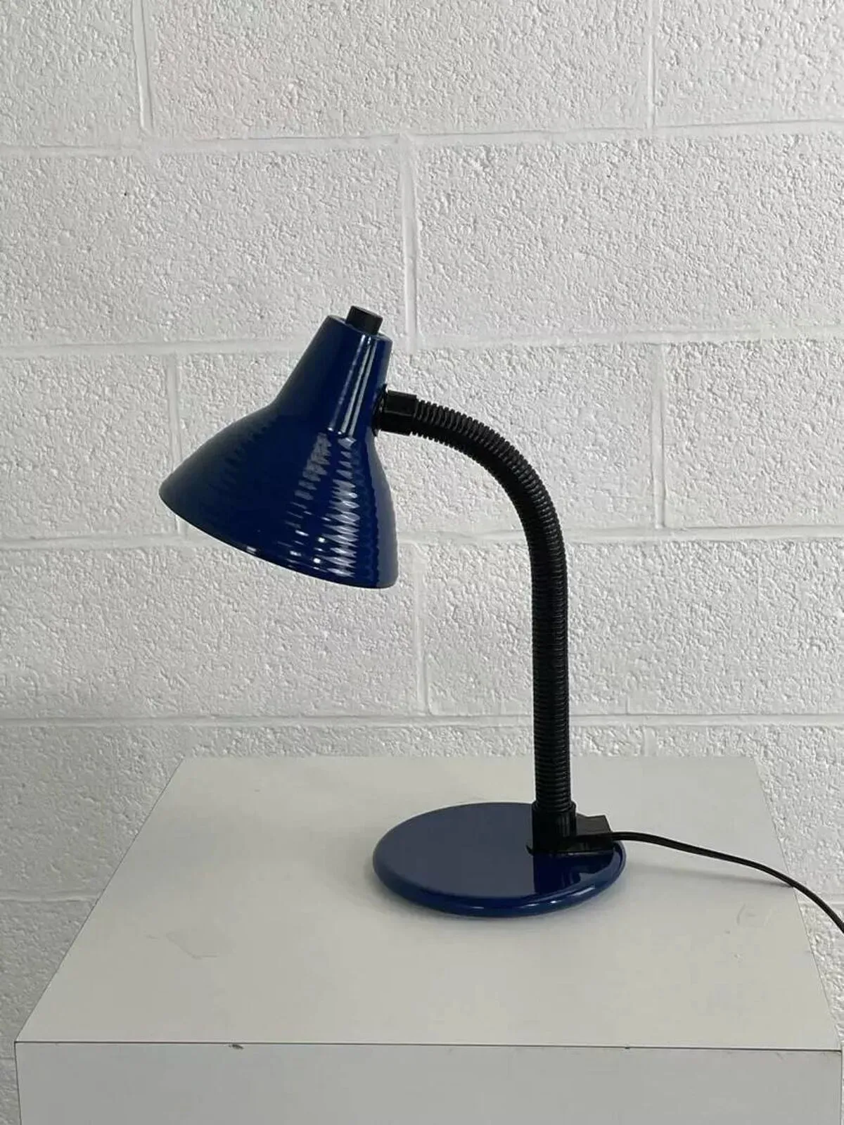 Illustration numéro 5 du produit Lampe de bureau industriel bleu