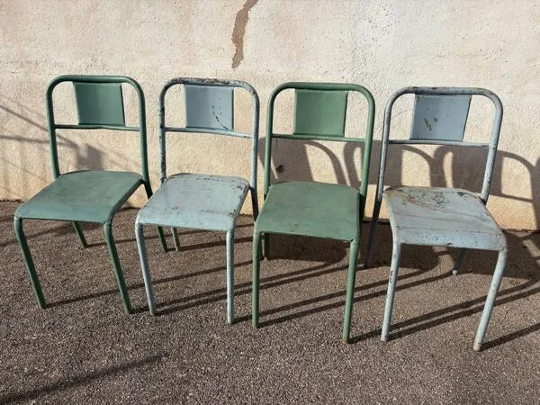 Illustration numéro 5 du produit Set de 4 chaises tôle bistrot vintage