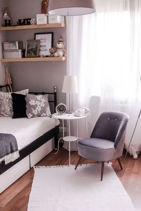 Illustration numéro 5 du produit Chaise Club, années 60-70