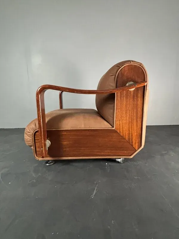 Illustration numéro 5 du produit Fauteuil de salon brutaliste ou fauteuil club bas du milieu du siècle, années 1960