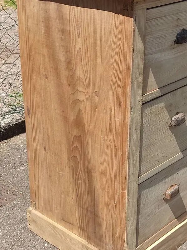 Illustration numéro 5 du produit Meuble de métier 9 tiroirs