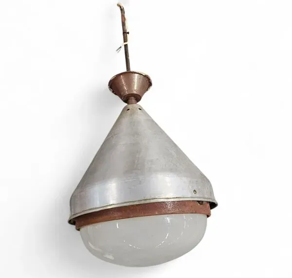 Illustration numéro 5 du produit Grande suspension industrielle en aluminium, années 1970, hauteur 55 cm