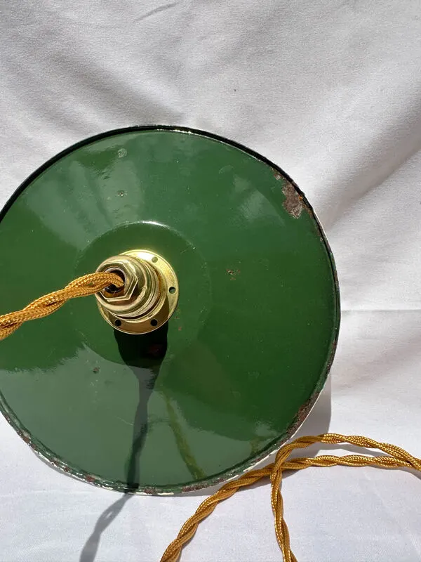 Illustration numéro 5 du produit Suspension vintage indus tôle émaillée verte et blanche mini