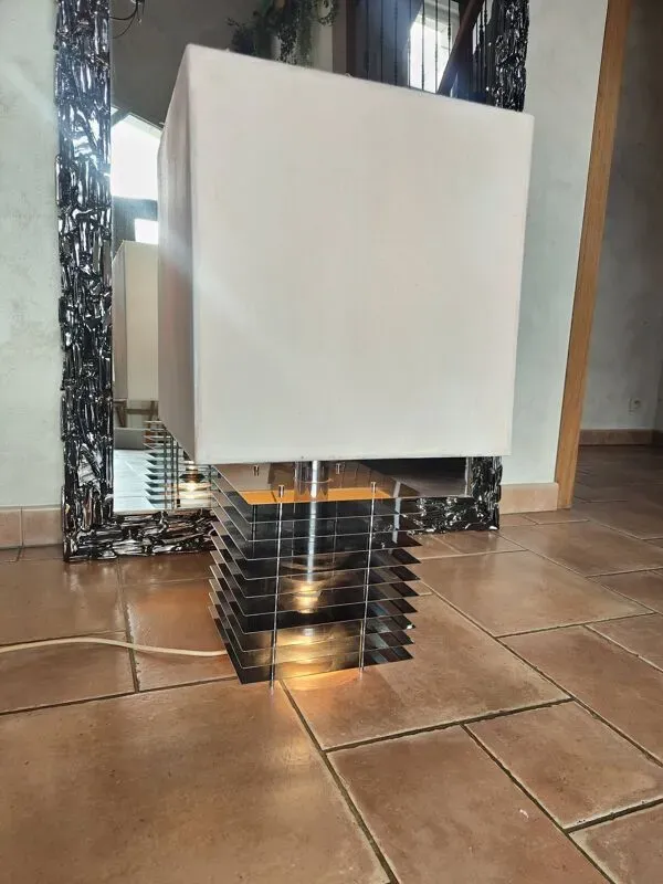 Illustration numéro 5 du produit Lampe design italien inox