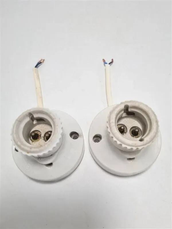 Illustration numéro 5 du produit Paire d'appliques