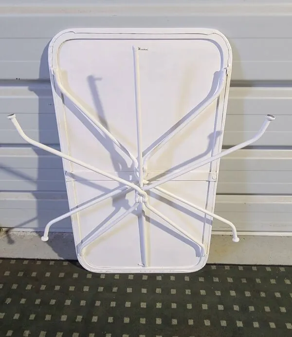 Illustration numéro 5 du produit Table de Jardin en Fer Forgé, 1900s