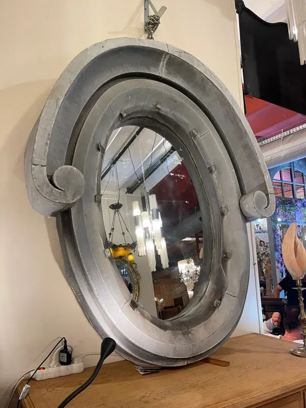 Illustration numéro 5 du produit Miroirs œil de bœuf