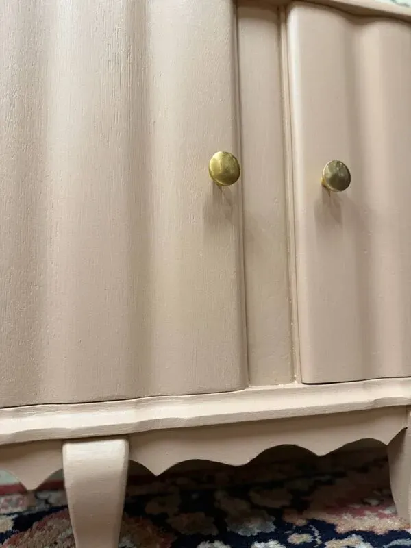 Illustration numéro 5 du produit Chevet Art déco rose pastel