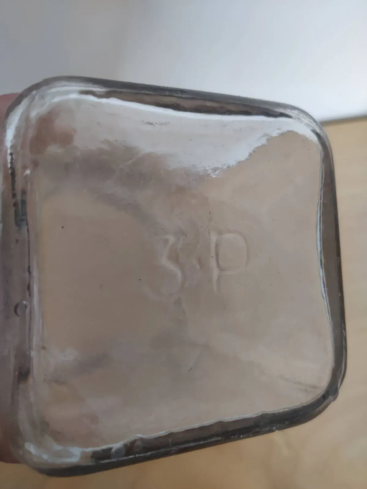 Illustration numéro 5 du produit Vase, bocal ancien en verre soufflé