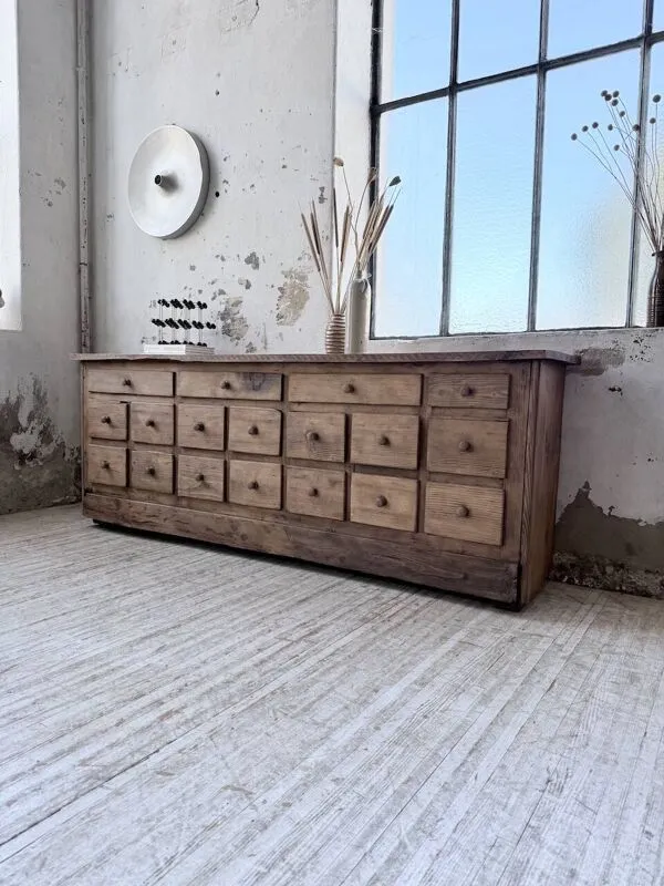 Illustration numéro 5 du produit Meuble de métier 1950 en pin