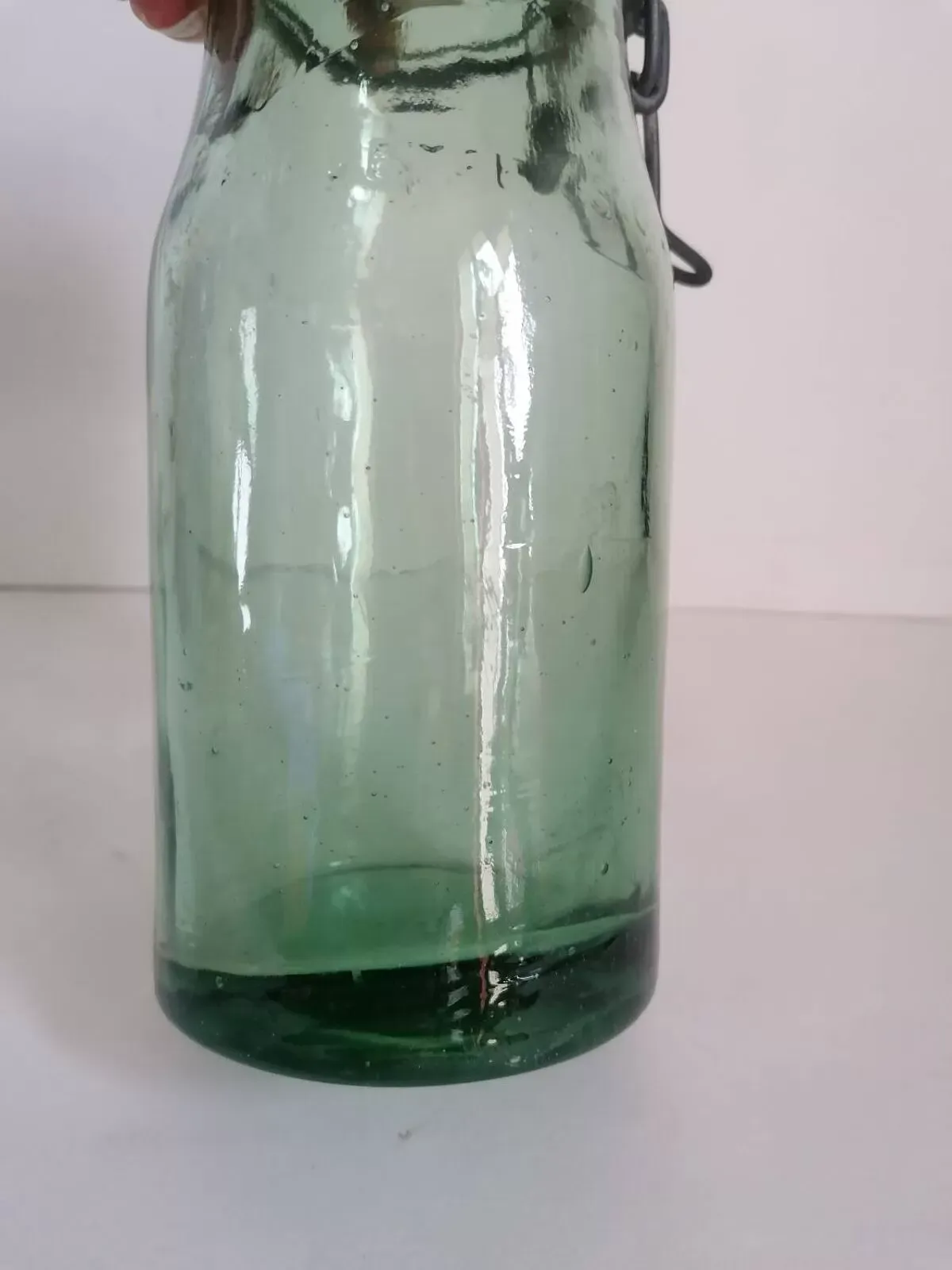 Illustration numéro 5 du produit Bocal ancien l'idéal en verre vert