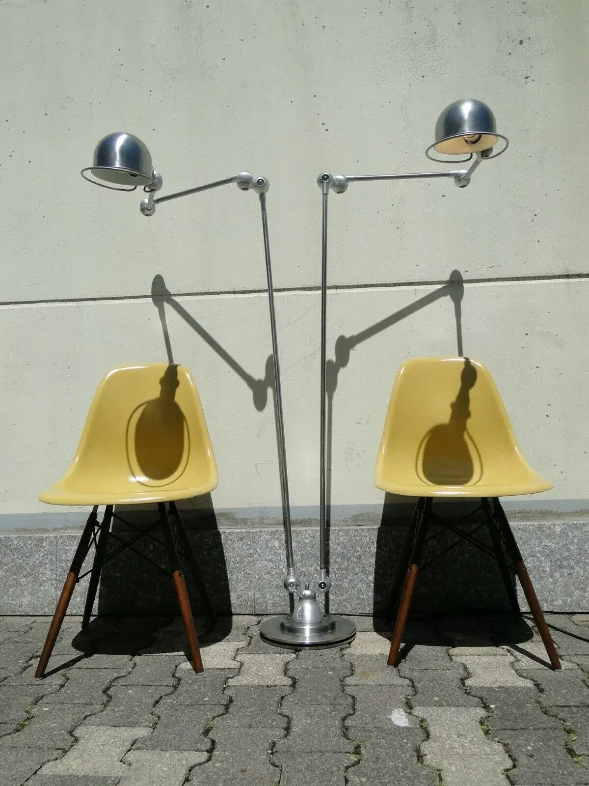 Illustration numéro 5 du produit Lampadaire vintage jielde double graphite 6 bras de Jean Louis Domecq France 1960