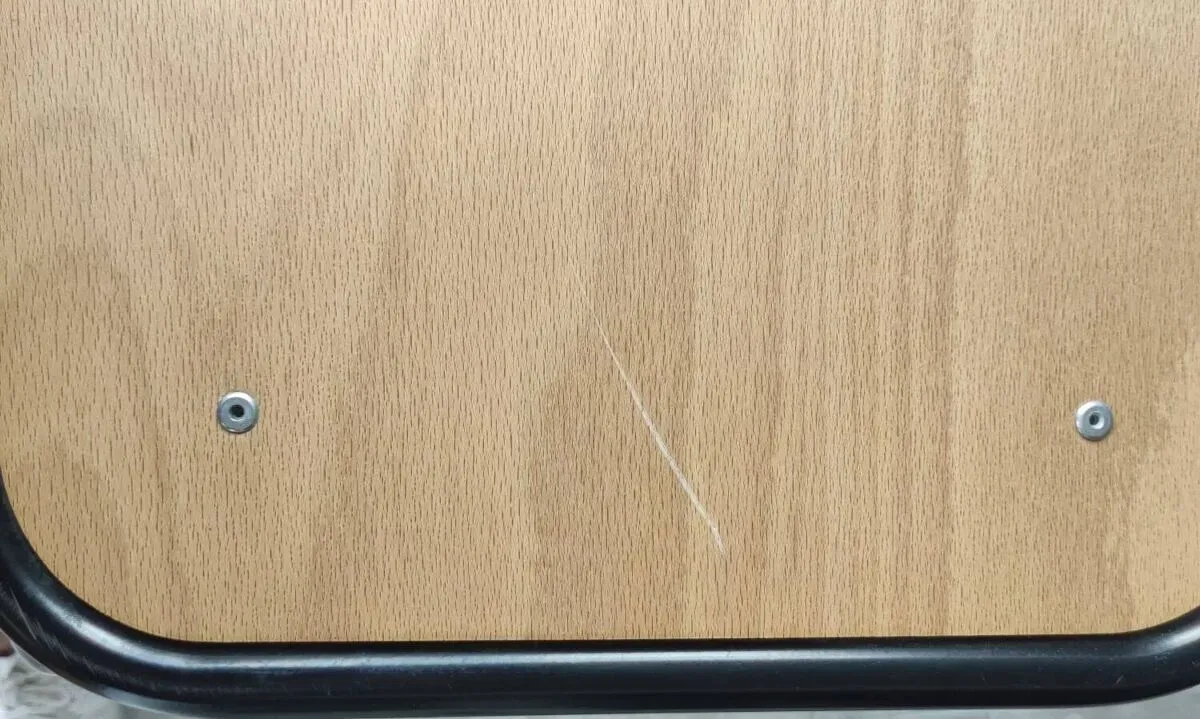 Illustration numéro 5 du produit Paire de tabourets vintage d'atelier industriels