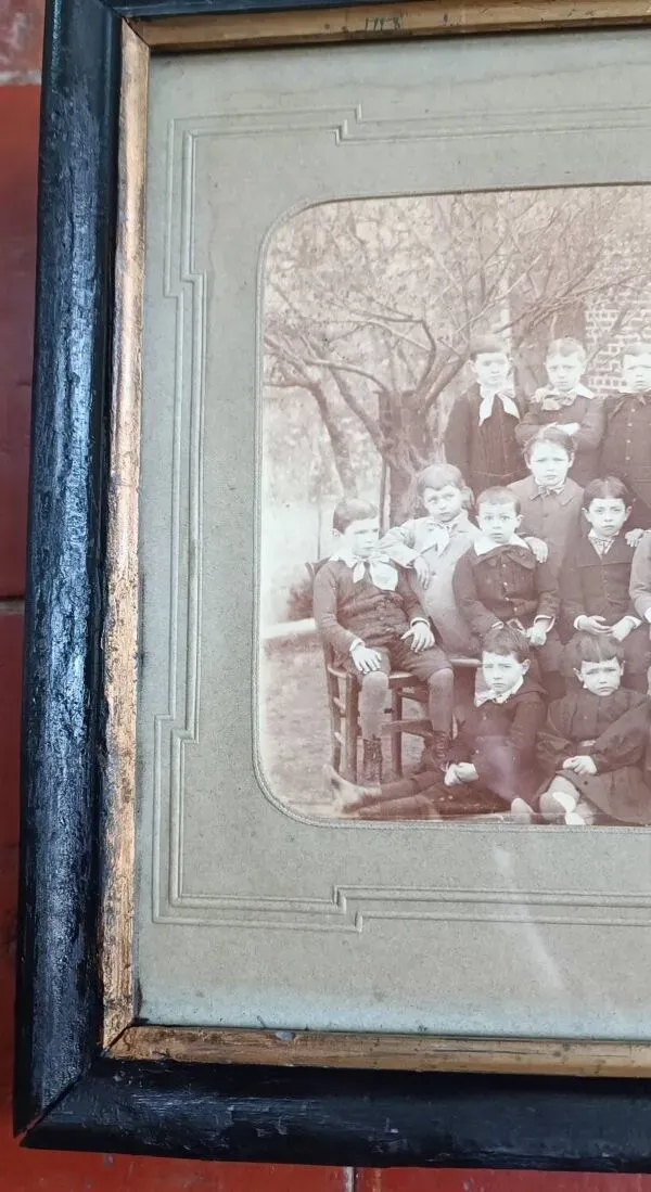 Illustration numéro 5 du produit Photo de classe école de garçon