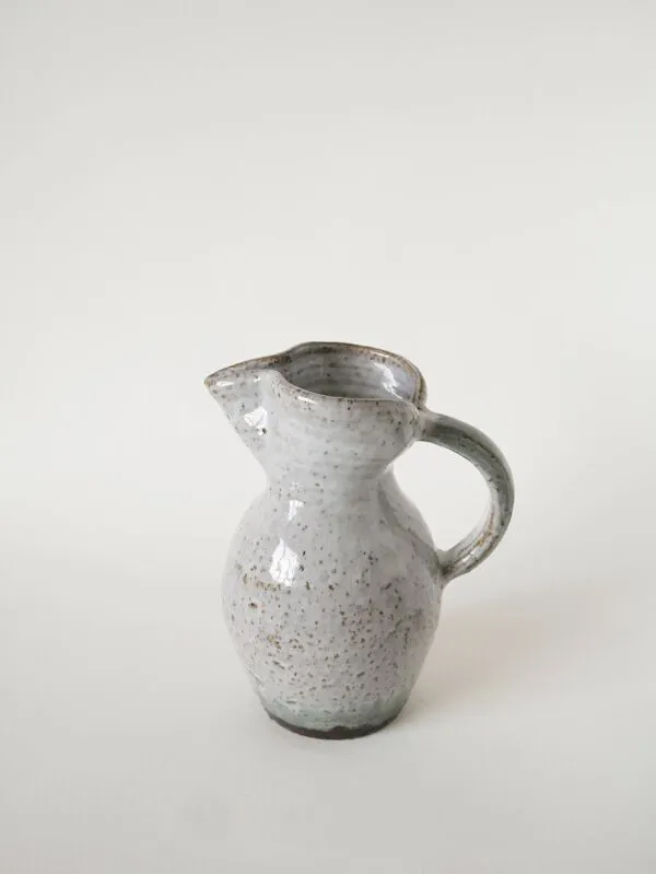 Illustration numéro 5 du produit Grand pichet en grès vernissé, Gris clair, 1970