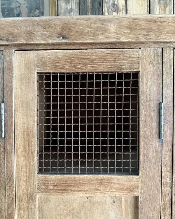 Illustration numéro 5 du produit Ancien vestiaire d’atelier (rénové)