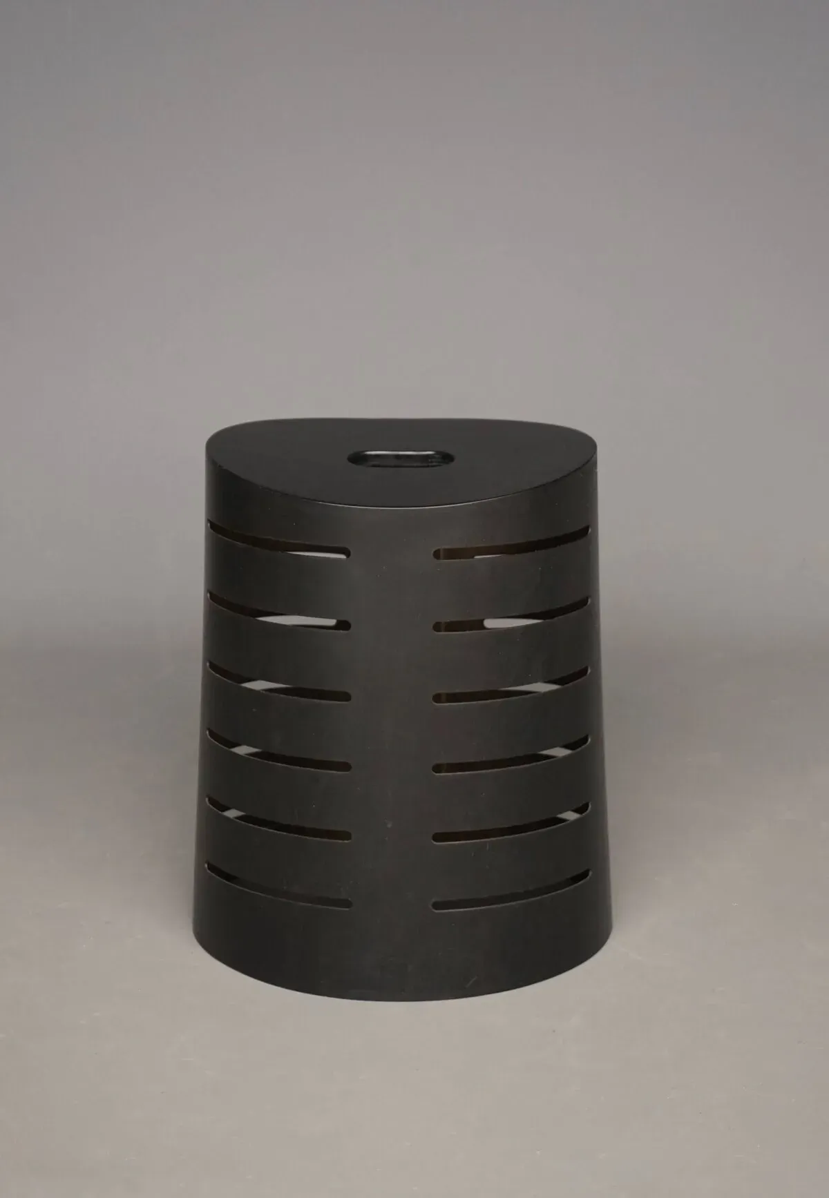 Illustration numéro 5 du produit Tabouret en contreplaqué TC de Ruud Jan Kokke pour Spectrum. Années 1980