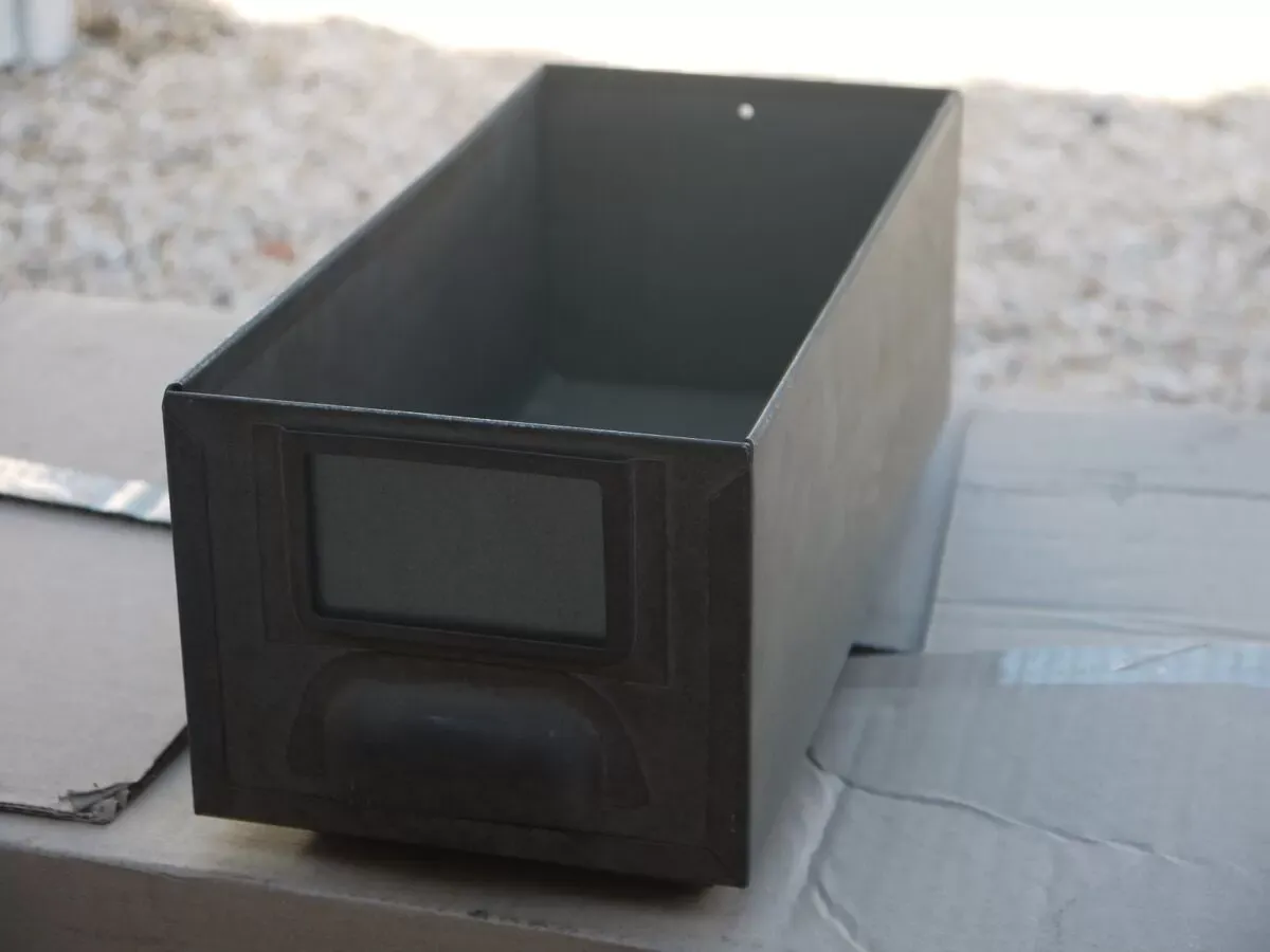 Illustration numéro 5 du produit Casiers tiroirs industriels métalliques années 60