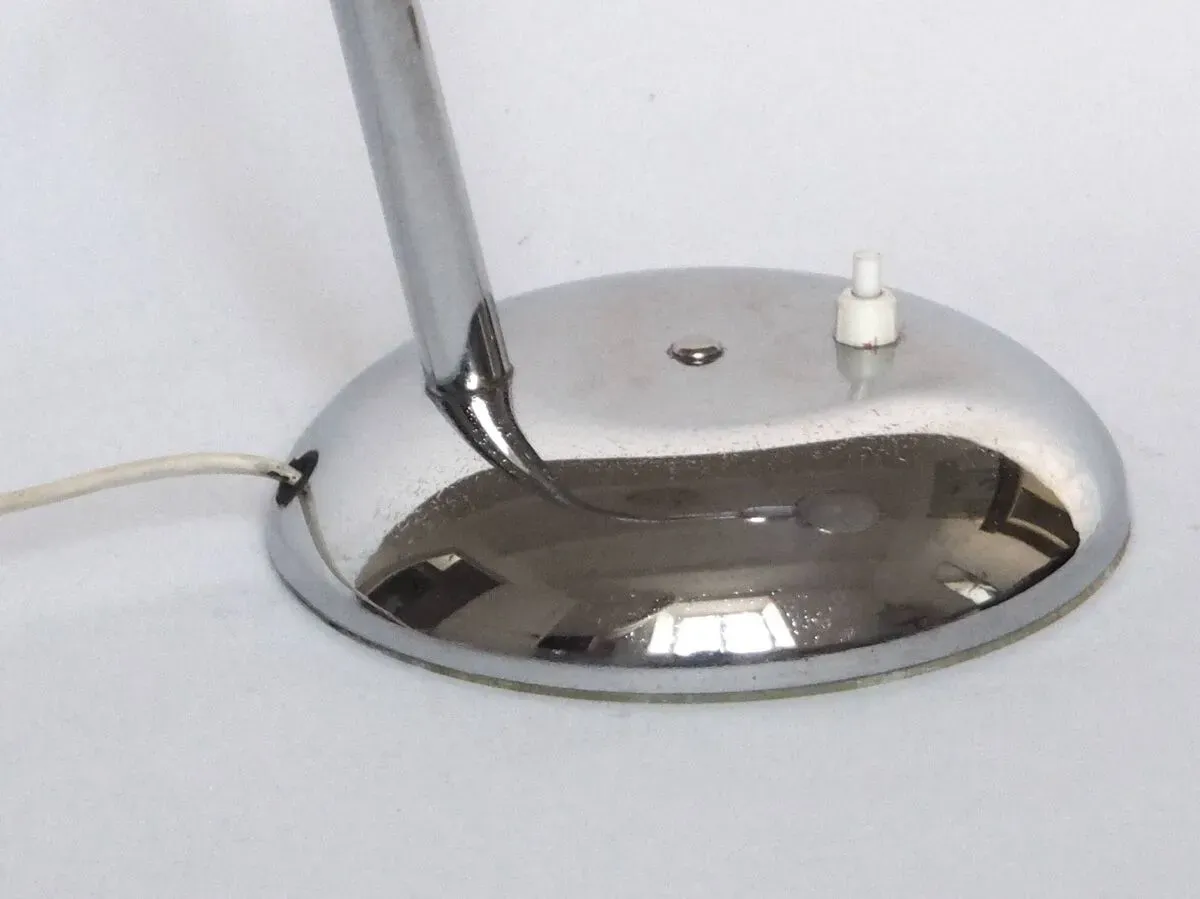 Illustration numéro 5 du produit Lampe de bureau flexible Jumo chrome